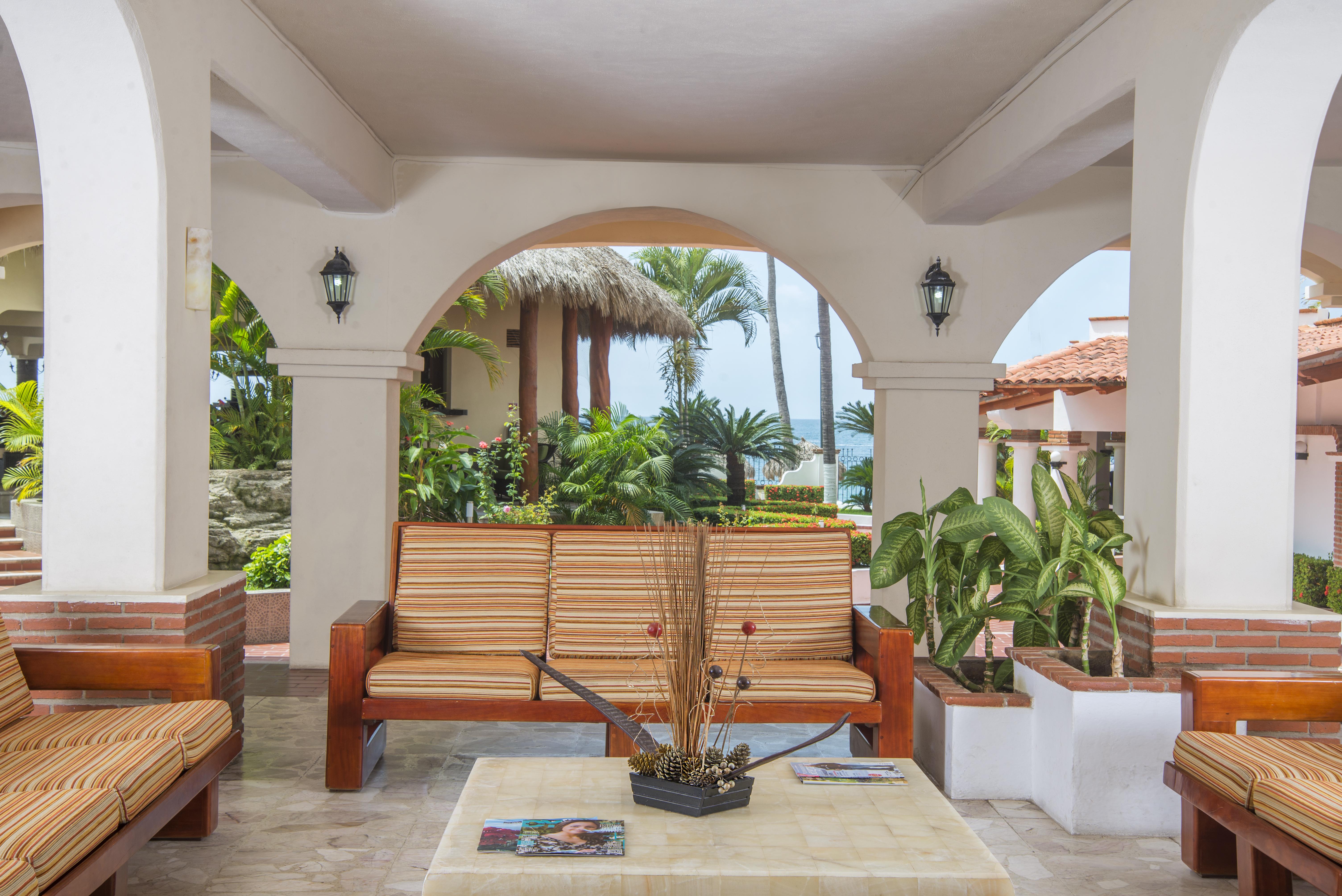Tropicana Hotel Puerto Vallarta Bagian luar foto
