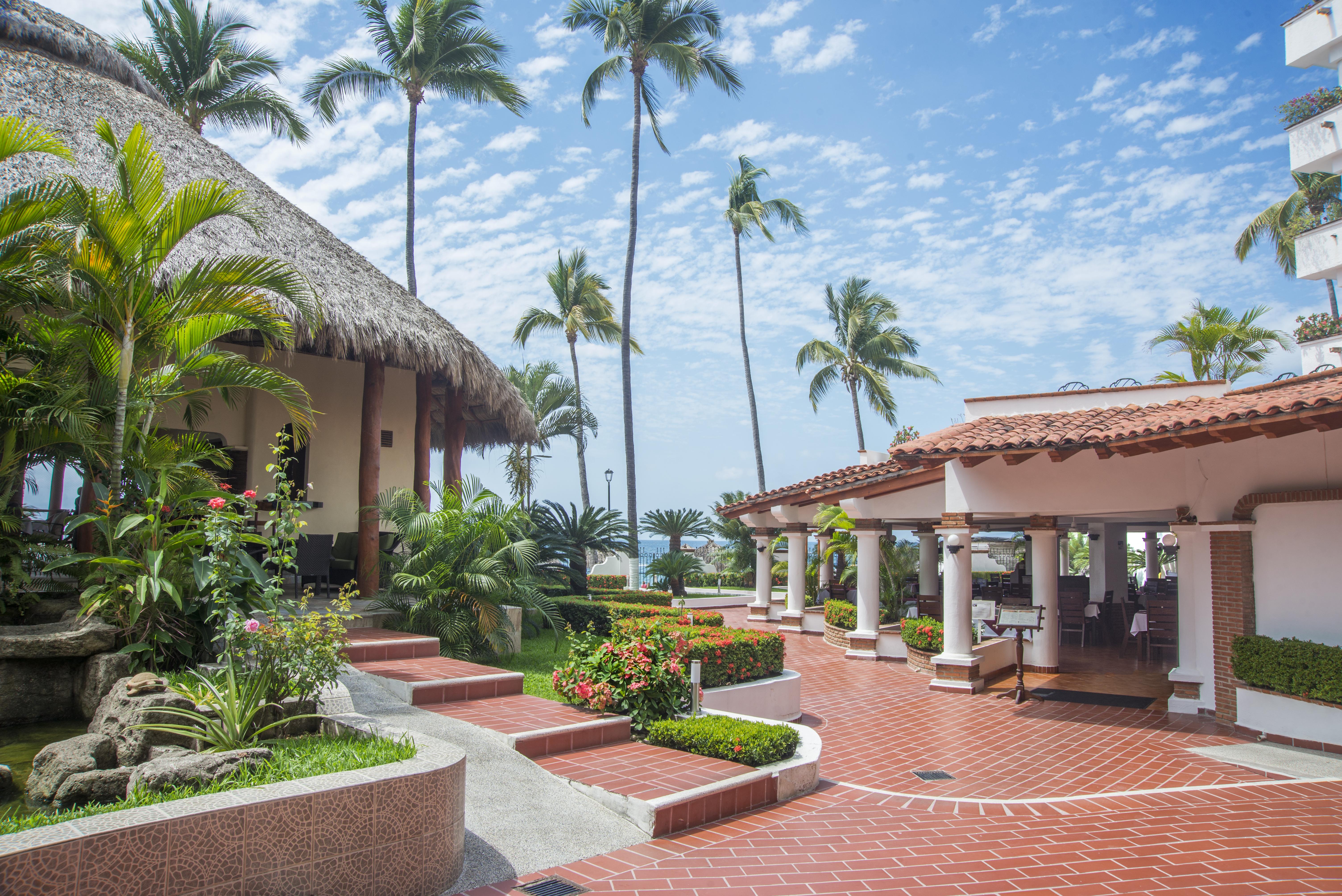 Tropicana Hotel Puerto Vallarta Bagian luar foto