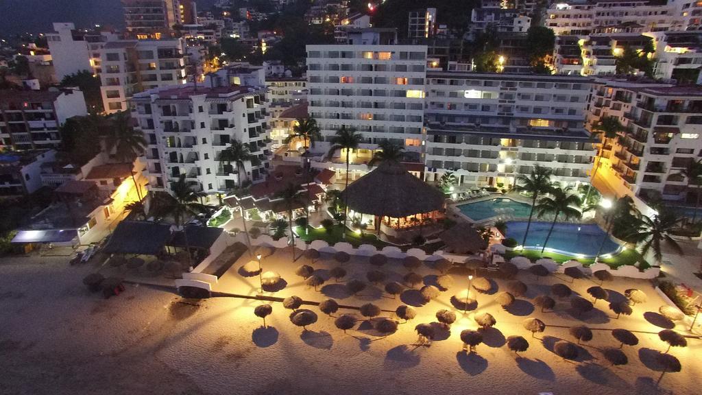 Tropicana Hotel Puerto Vallarta Bagian luar foto