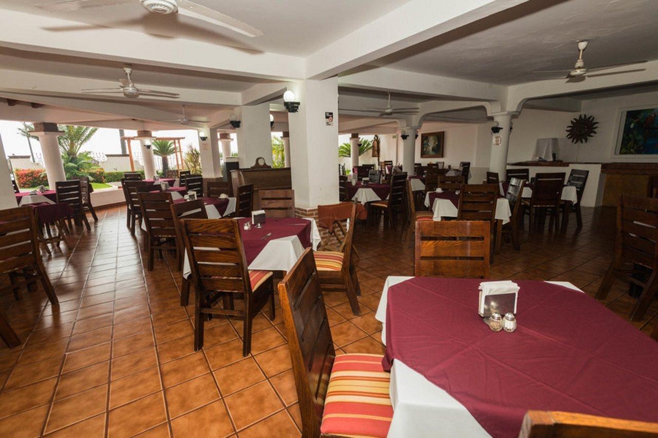 Tropicana Hotel Puerto Vallarta Bagian luar foto