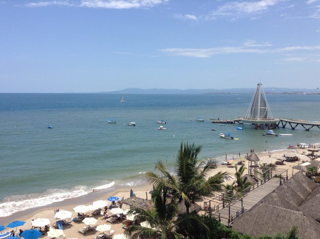 Tropicana Hotel Puerto Vallarta Bagian luar foto